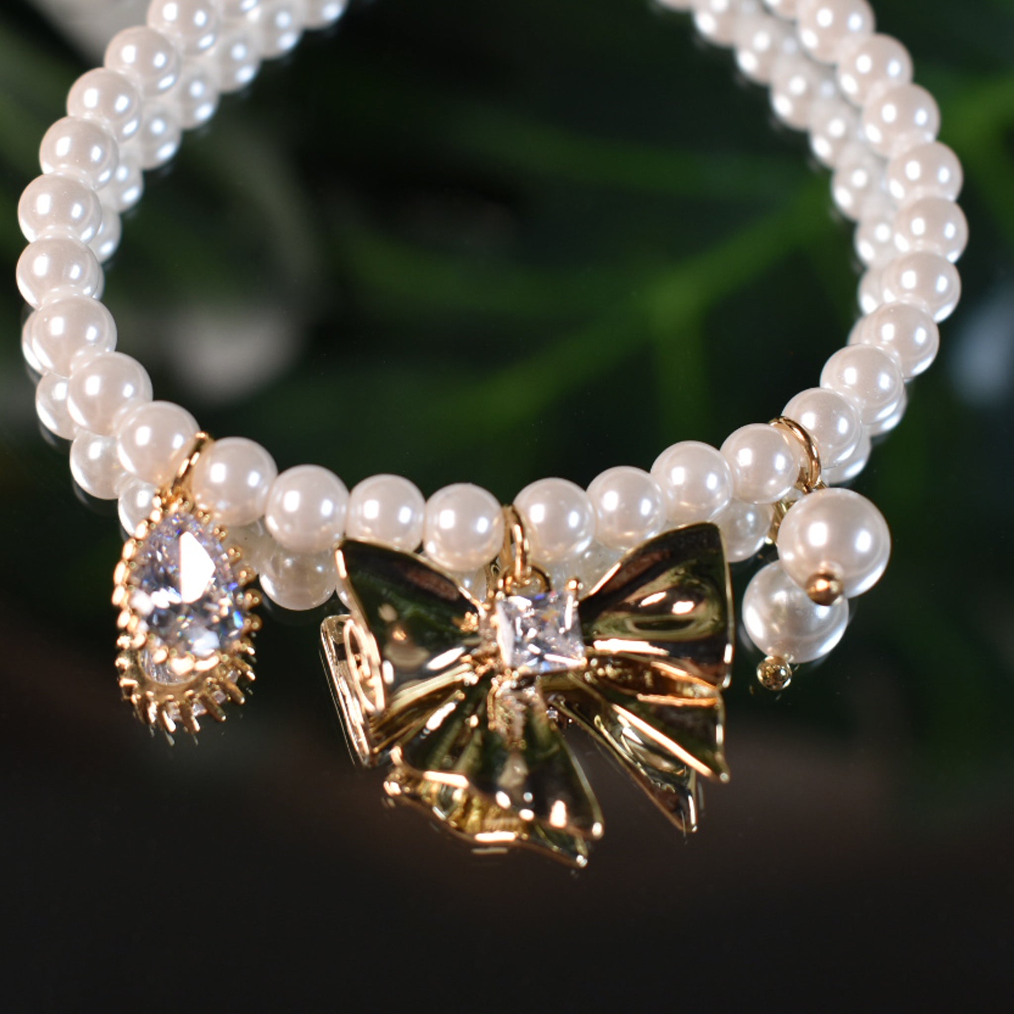 Pearls of Korea Bird Bracelet Stylish Golden