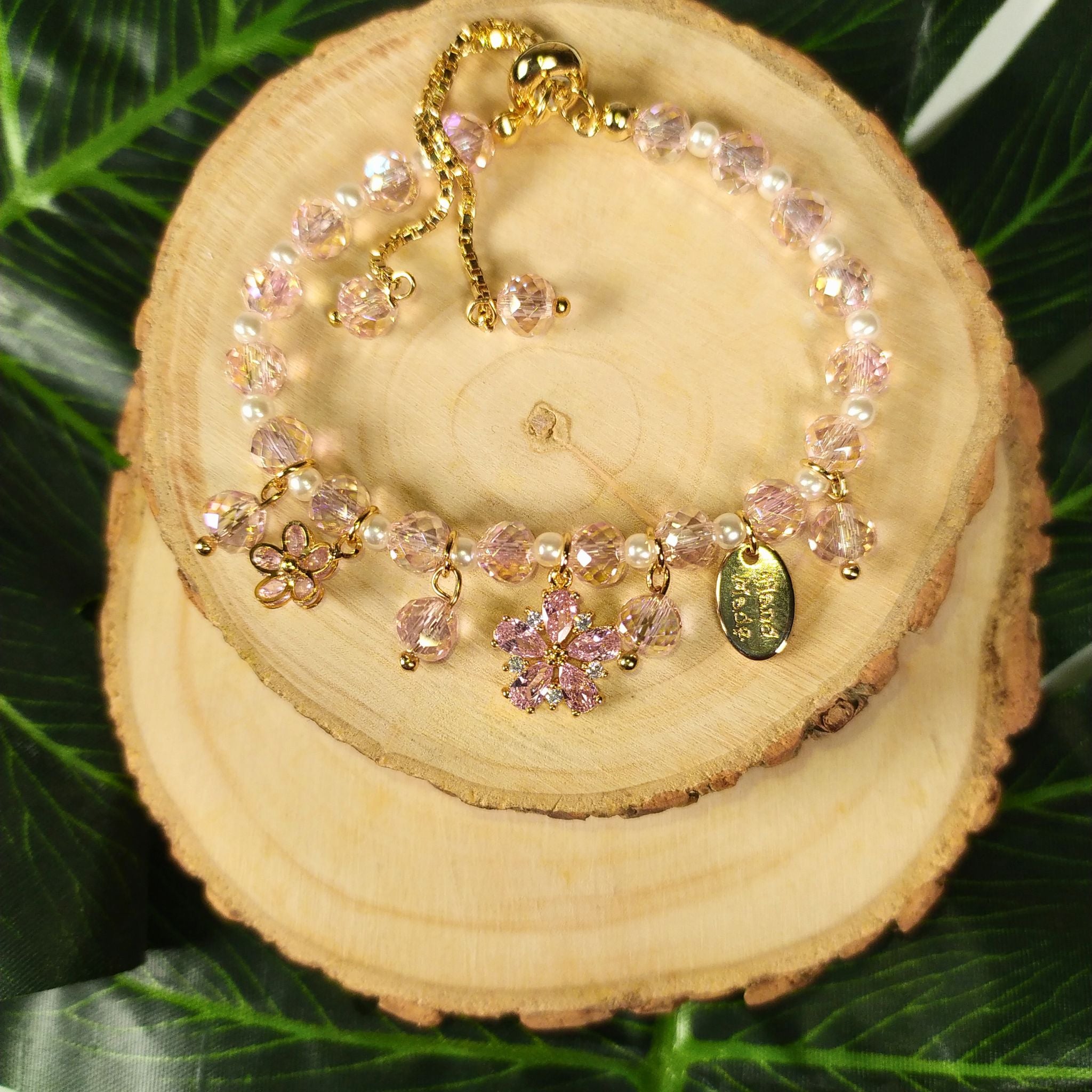 Pearls of Korea Beautiful Flower Bracelet