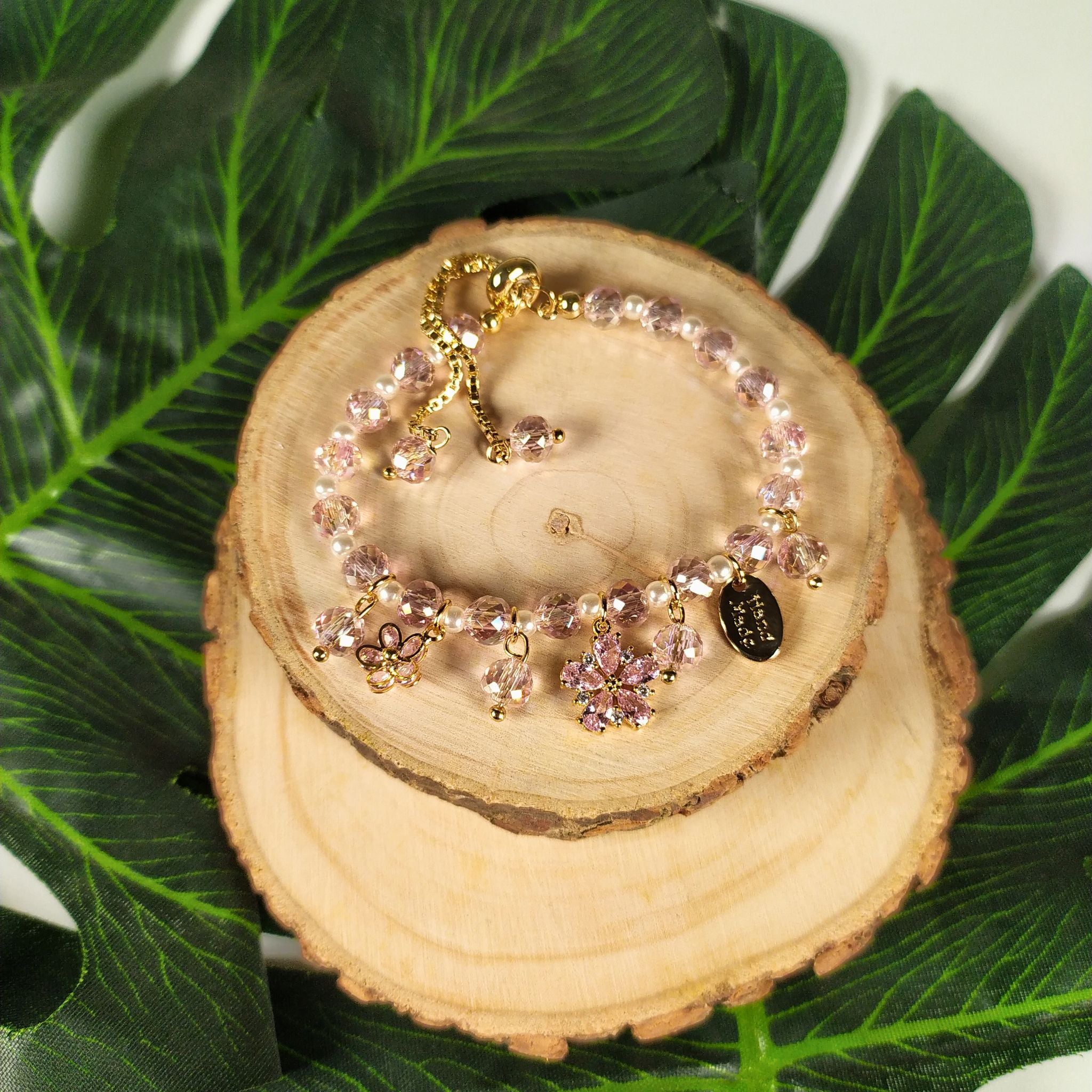 Pearls of Korea Beautiful Flower Bracelet
